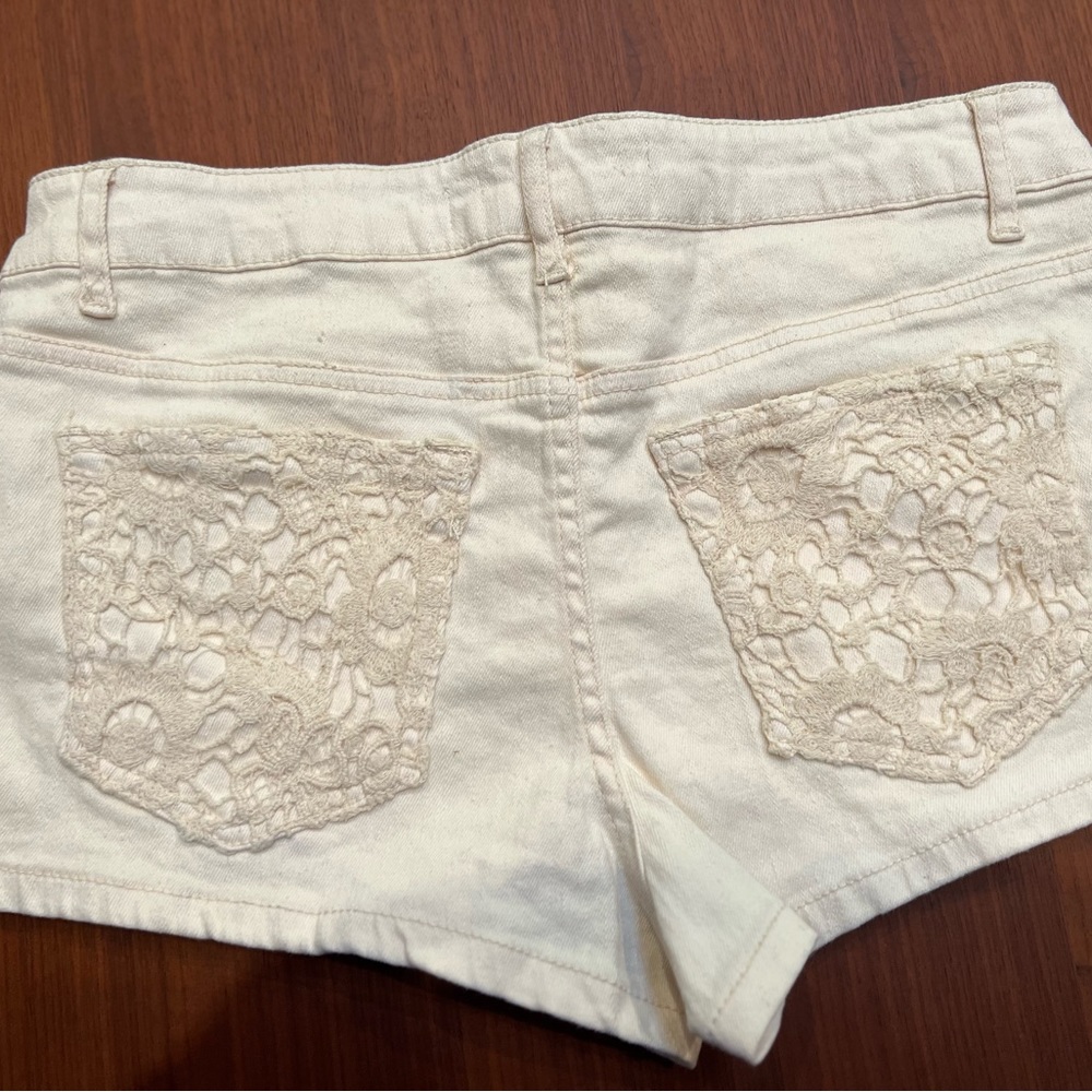 New cream lace overlay shorts